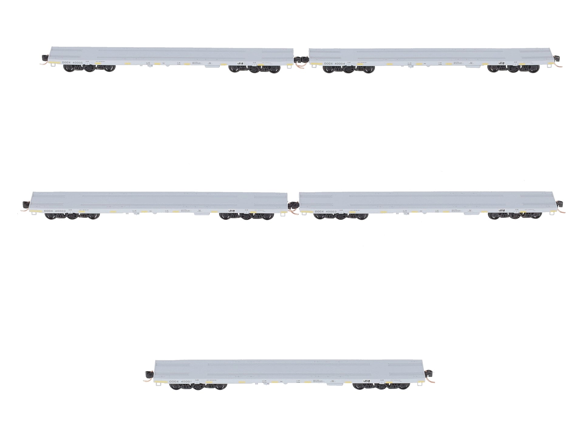 Micro-Trains 99301640 N Department Of Defense 68' Flatcar w/Loads (Set of 5)