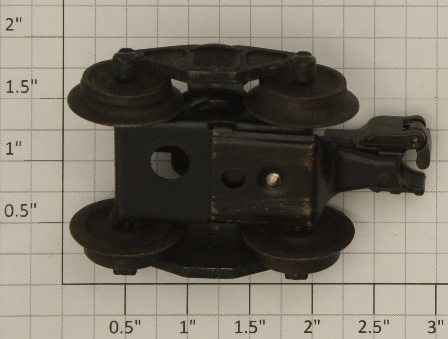 Lionel 479-2X Bar End Freight Car Operating Coupler Truck with Stud