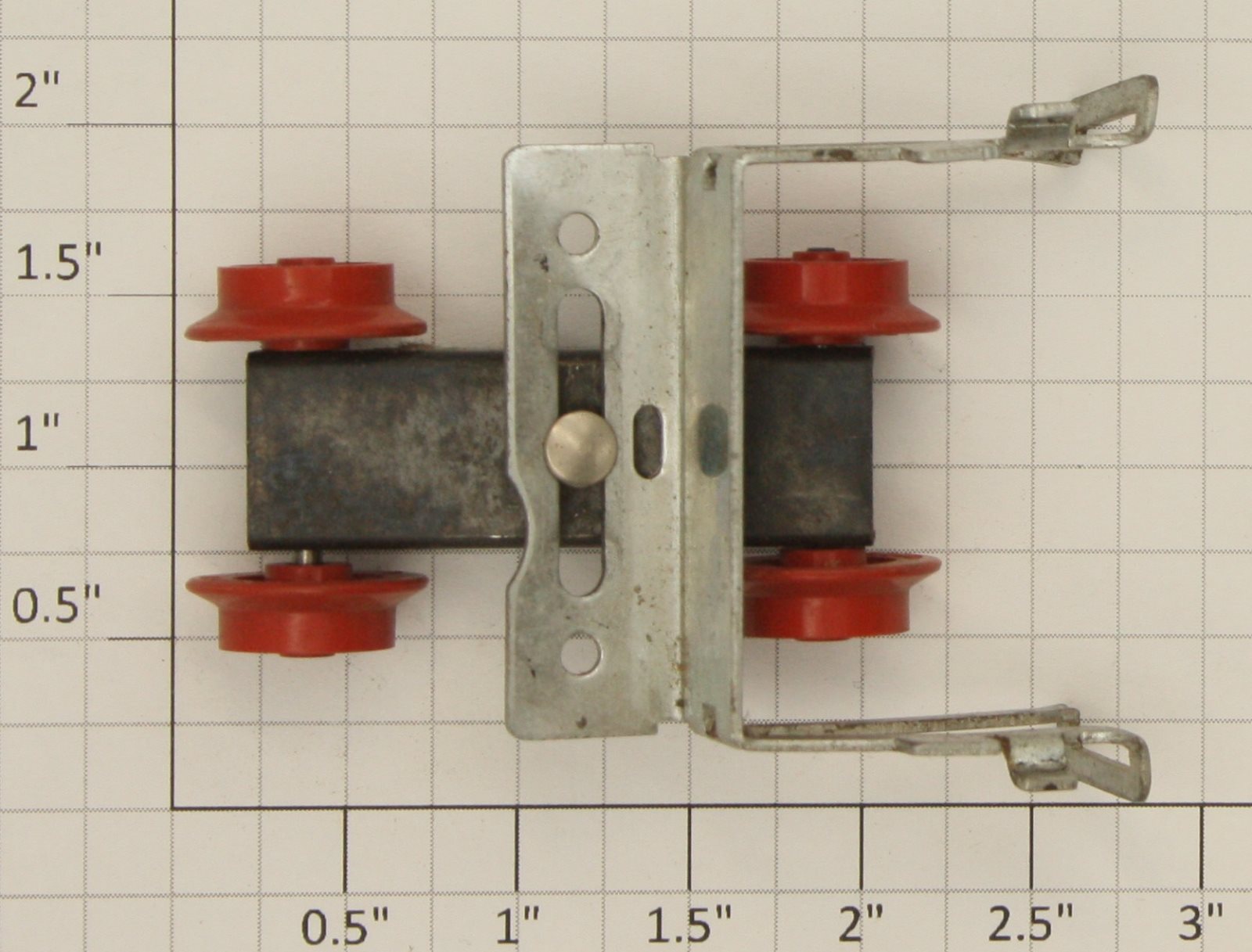 American Flyer XA13A085R Crosshead Guide & Front Truck Assembly with Red Wheels