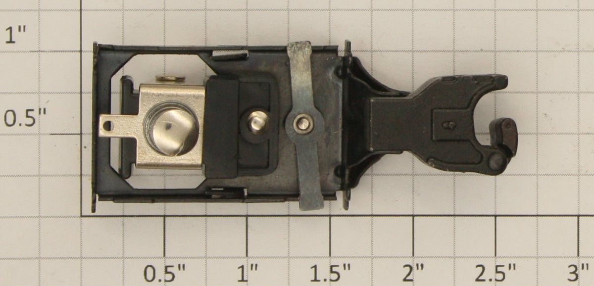 Lionel 481-10 Truck Base Plate, Operating Coupler and Roller without Tab