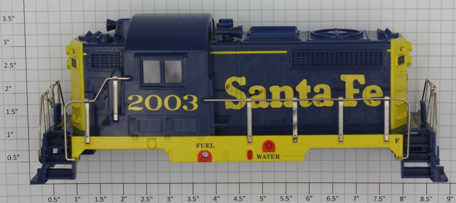 RMT 4014-1 O Gauge Santa Fe BEEP Diesel Locomotive Shell – Trainz