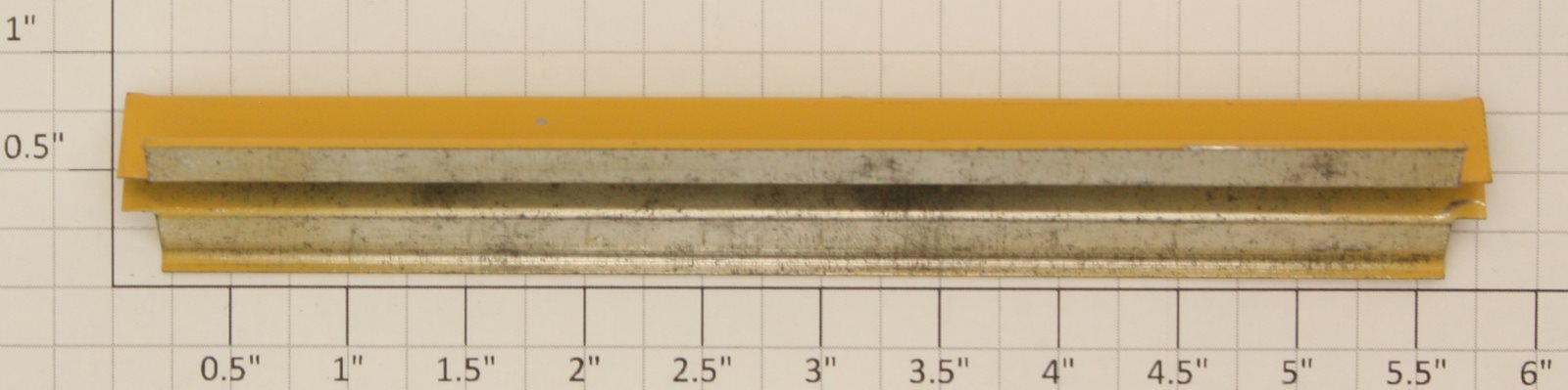 American Flyer 586-2 Yellow Metal Wayside Station Bench
