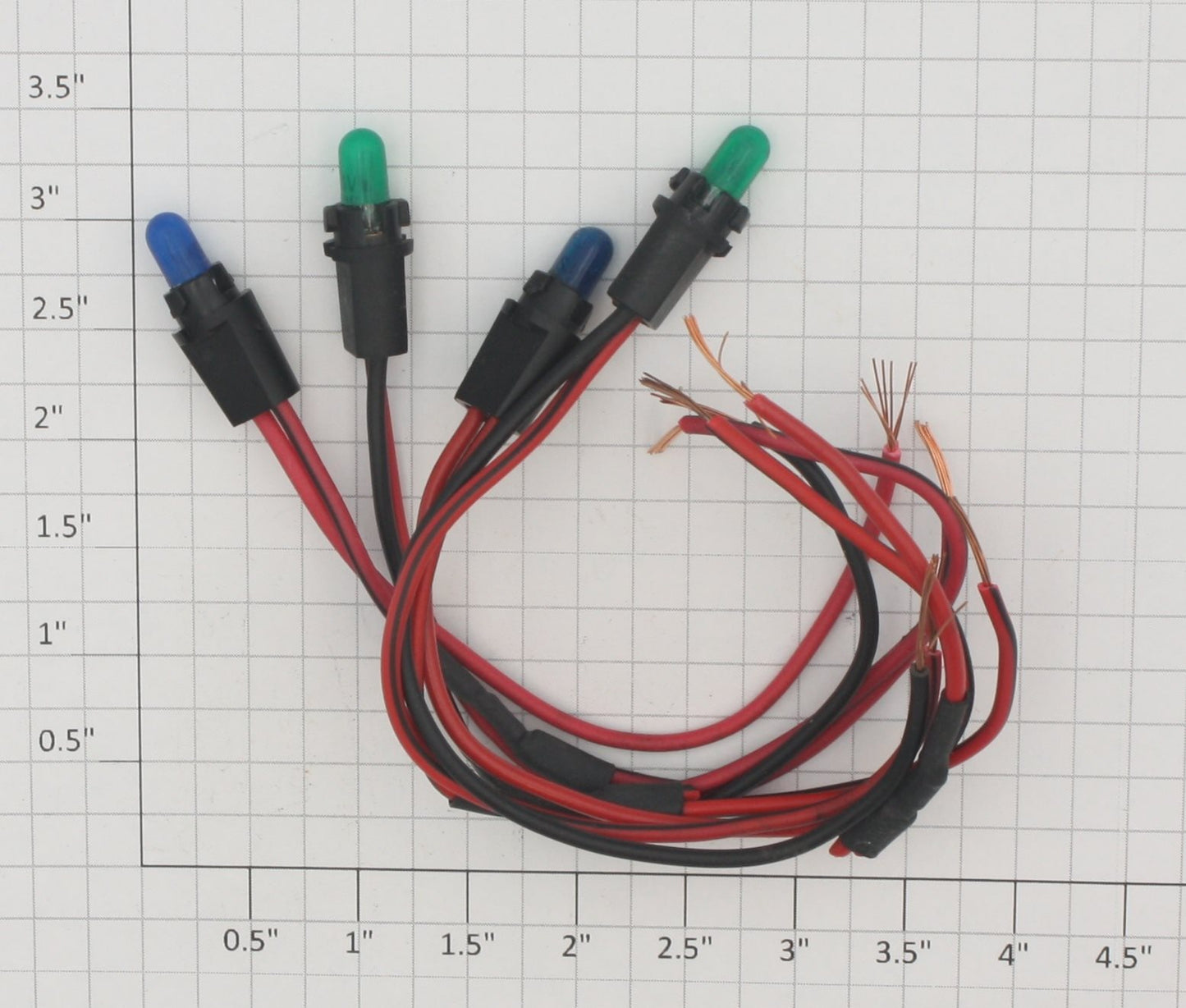 Lionel 0613-8 Green and Blue Small  Bulb with Wire (Bag of 4)