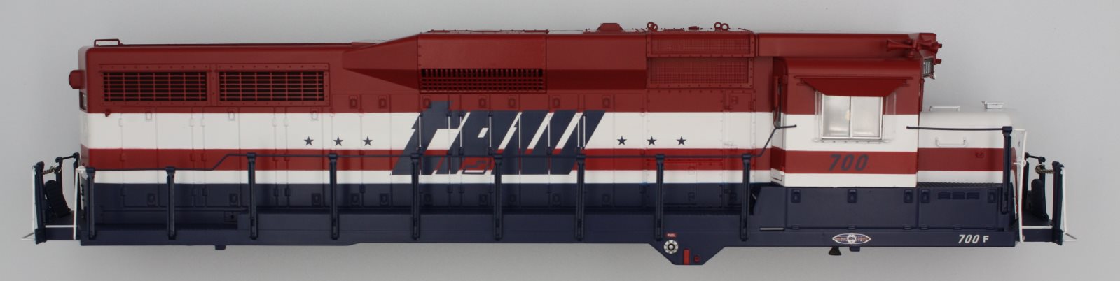 Lionel 82131-2 TPW GP-30 Legacy Shell #700