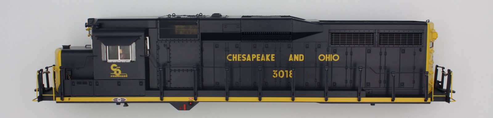 Lionel 82129-2 Chesapeake and Ohio GP-30 Legacy Shell #3018
