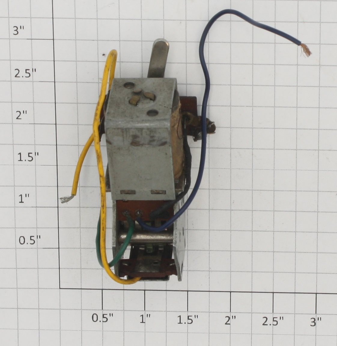 Lionel 100-8 3-Position E-Unit with Back Lever Up