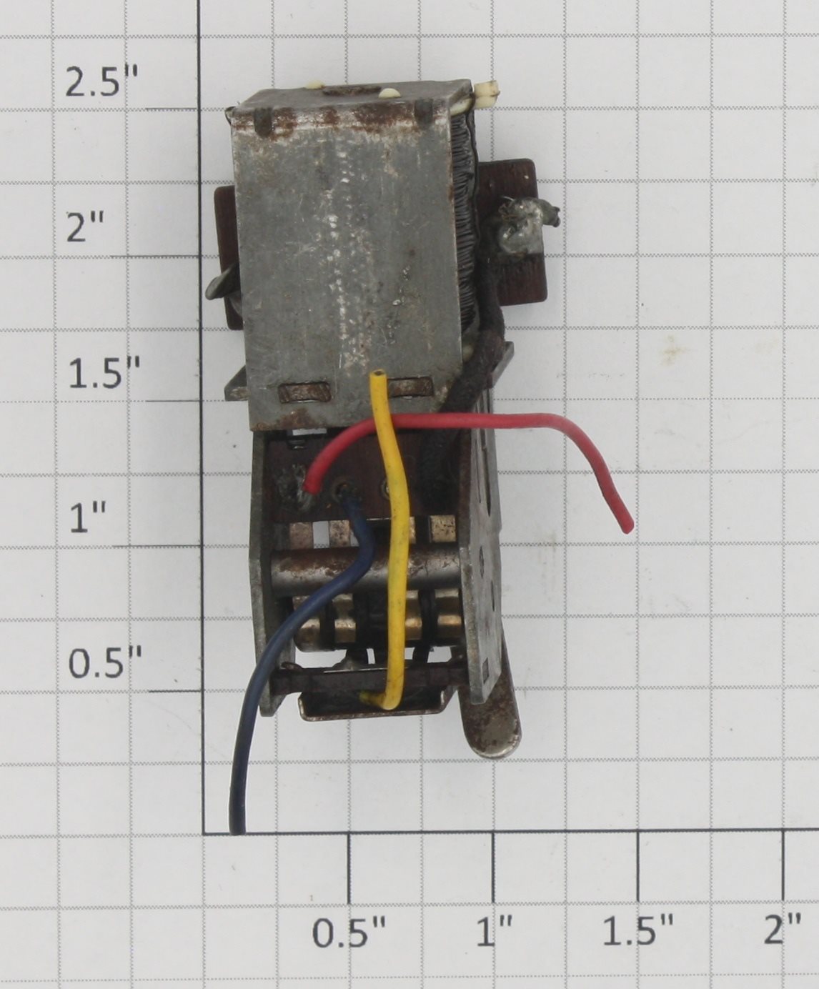 Lionel 100-15 3 Position E-Unit with Long Arm Bent Down