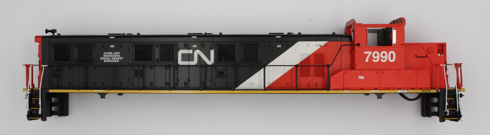 Lionel 28384-010 Canadian National Genset Shell with Cab and Railings #7990