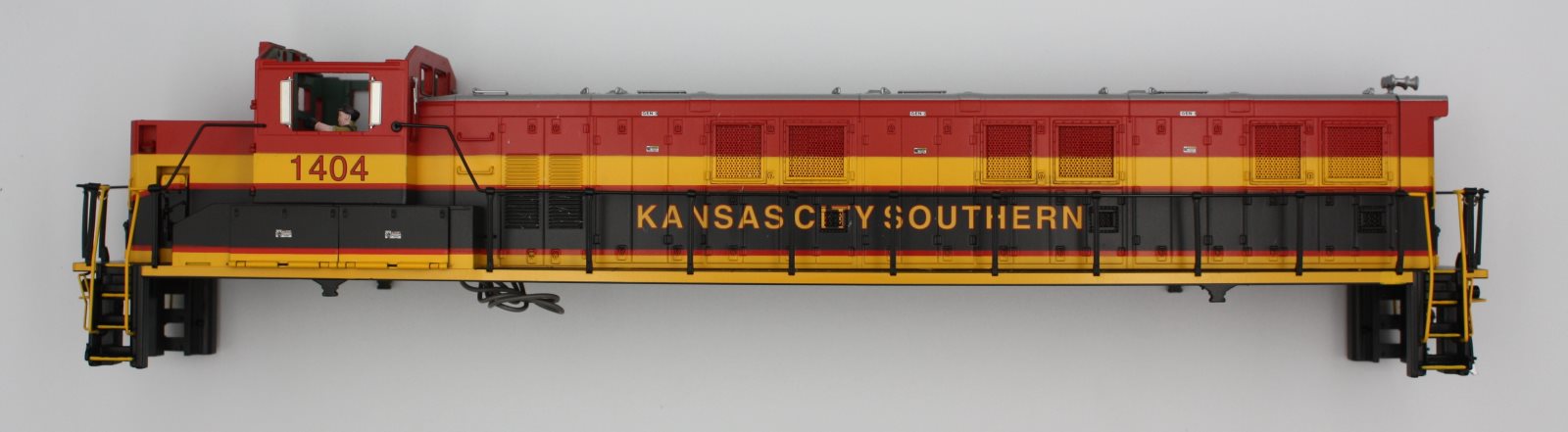 Lionel 38546-10 Kansas City Southern Genset Shell with Cab and Railings #1404