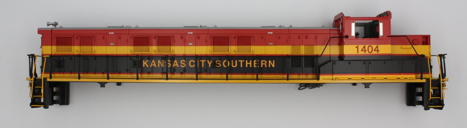 Lionel 38546-10 Kansas City Southern Genset Shell with Cab and Railings #1404