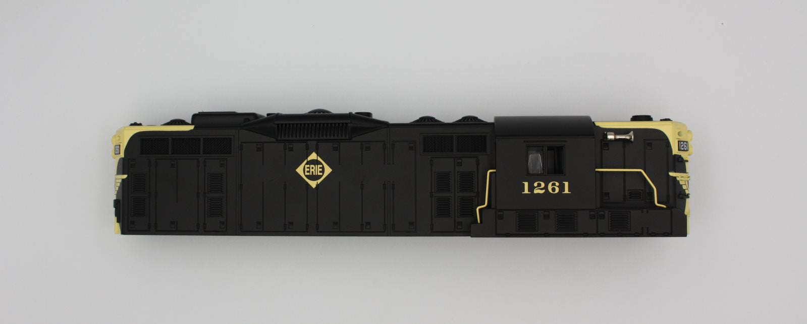 Lionel 28599-002 GP-9 Erie Shell