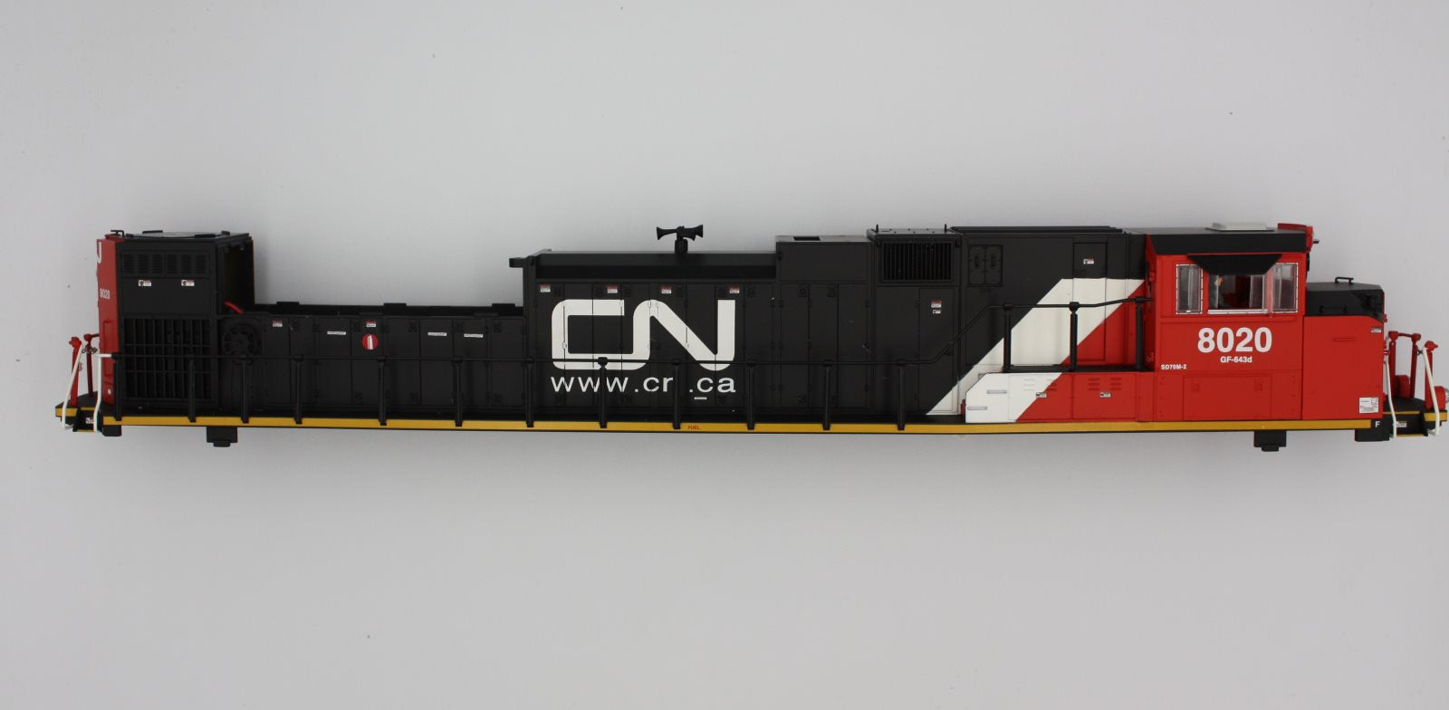 Lionel 34614-007 SD-70 M-2 CN #8020 Shell