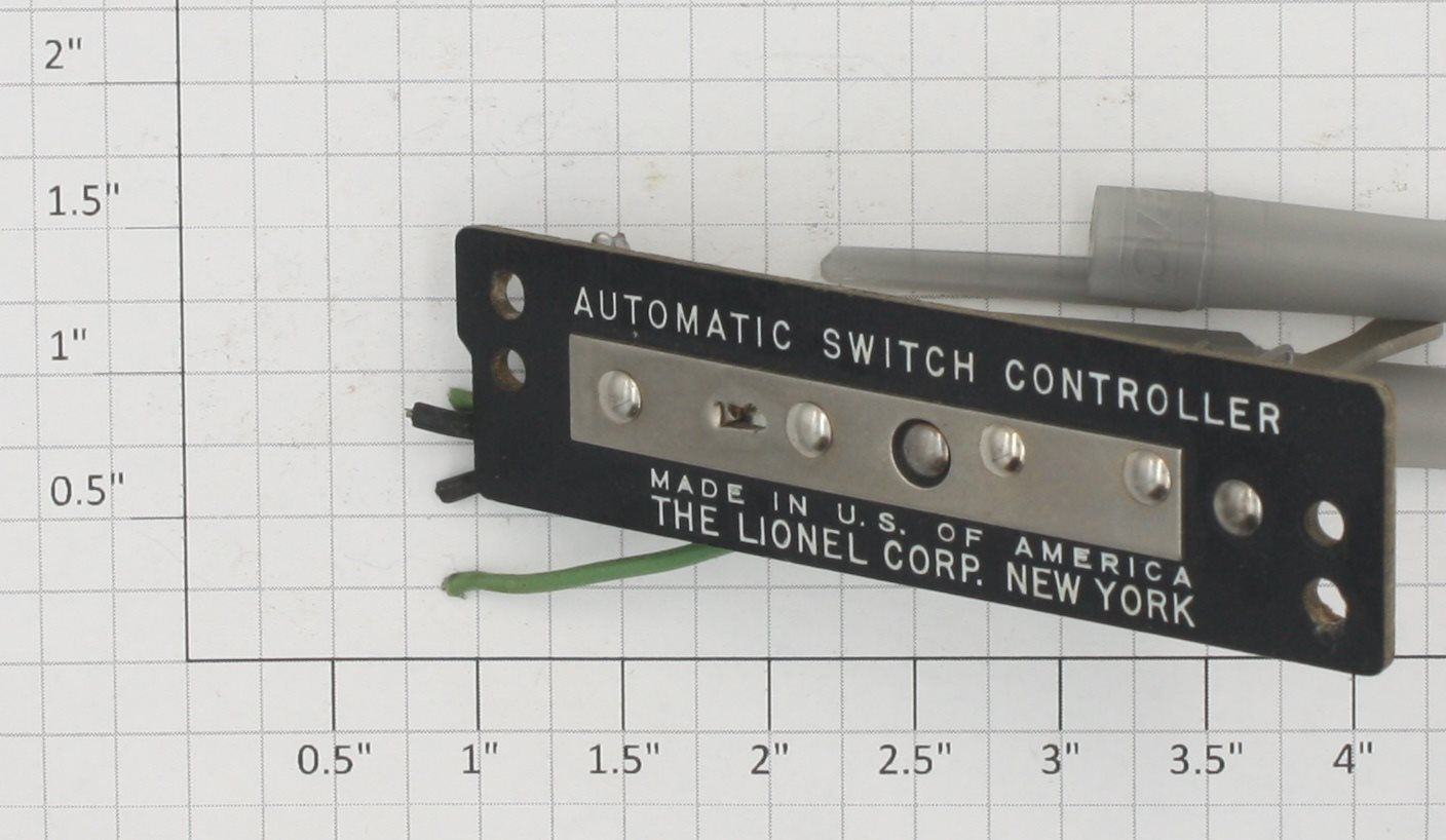 Lionel O22C-1 MPC Brown Controller Base without Bulb Sockets