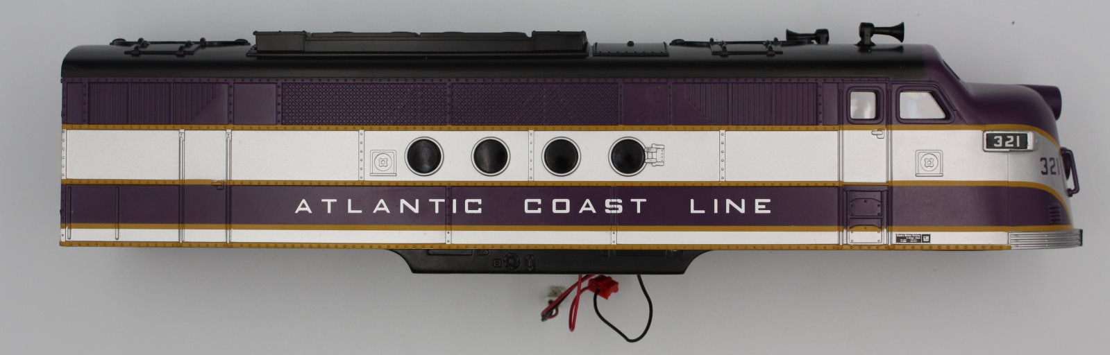 Lionel 82294-2 Atlantic Coast Line F3 Diesel Locomotive Body Shell #321