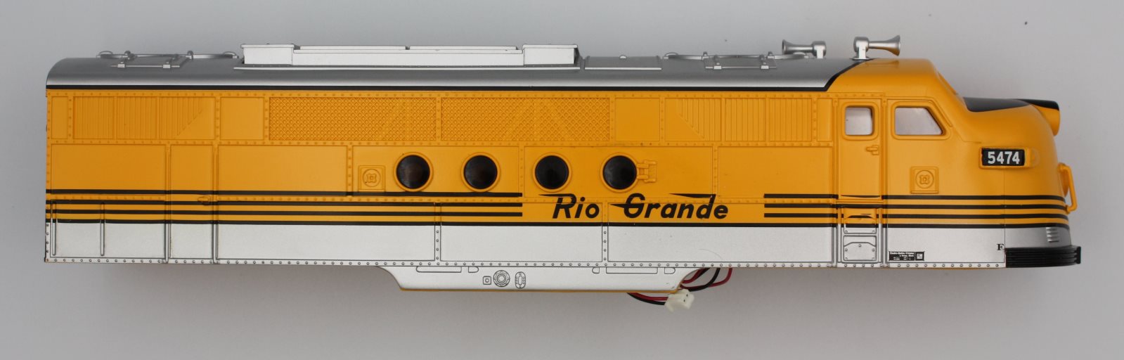 Lionel 82301-2 Rio Grande LionChief Plus FT A Non-Power Diesel Body Shell #5474