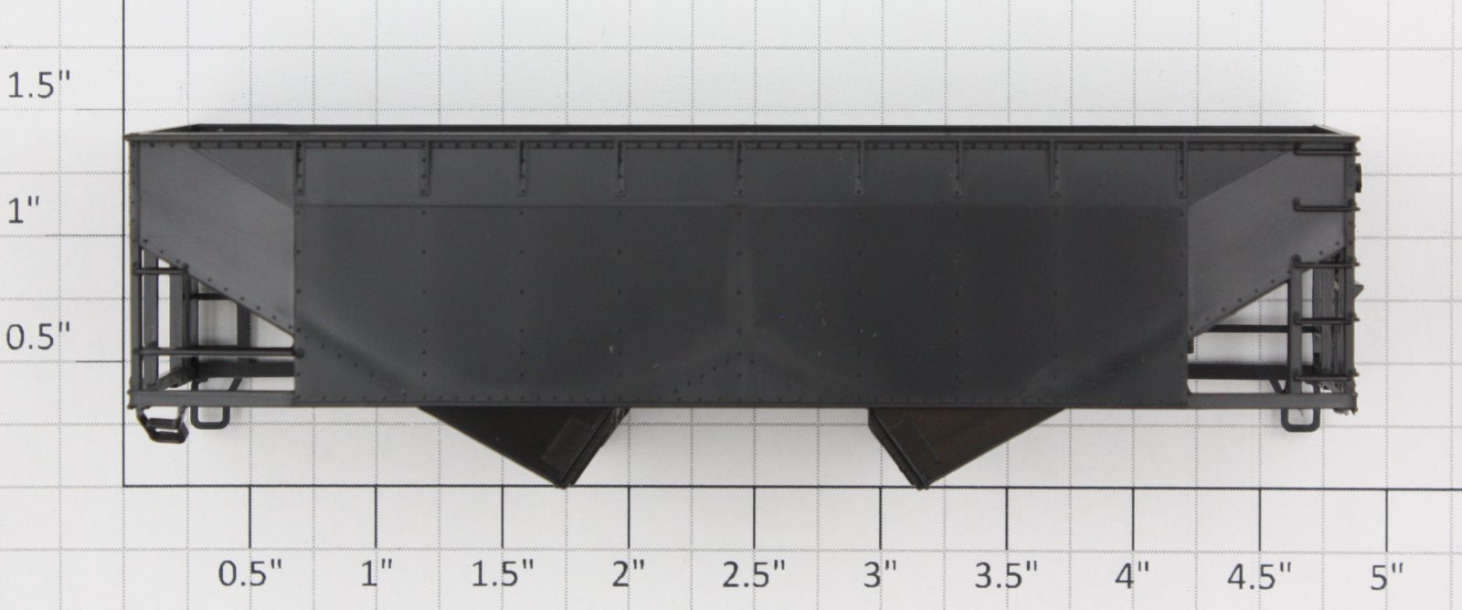 Athearn 54070X HO 34' Hopper Offset Flat Top Body Shell with Broken Ladder
