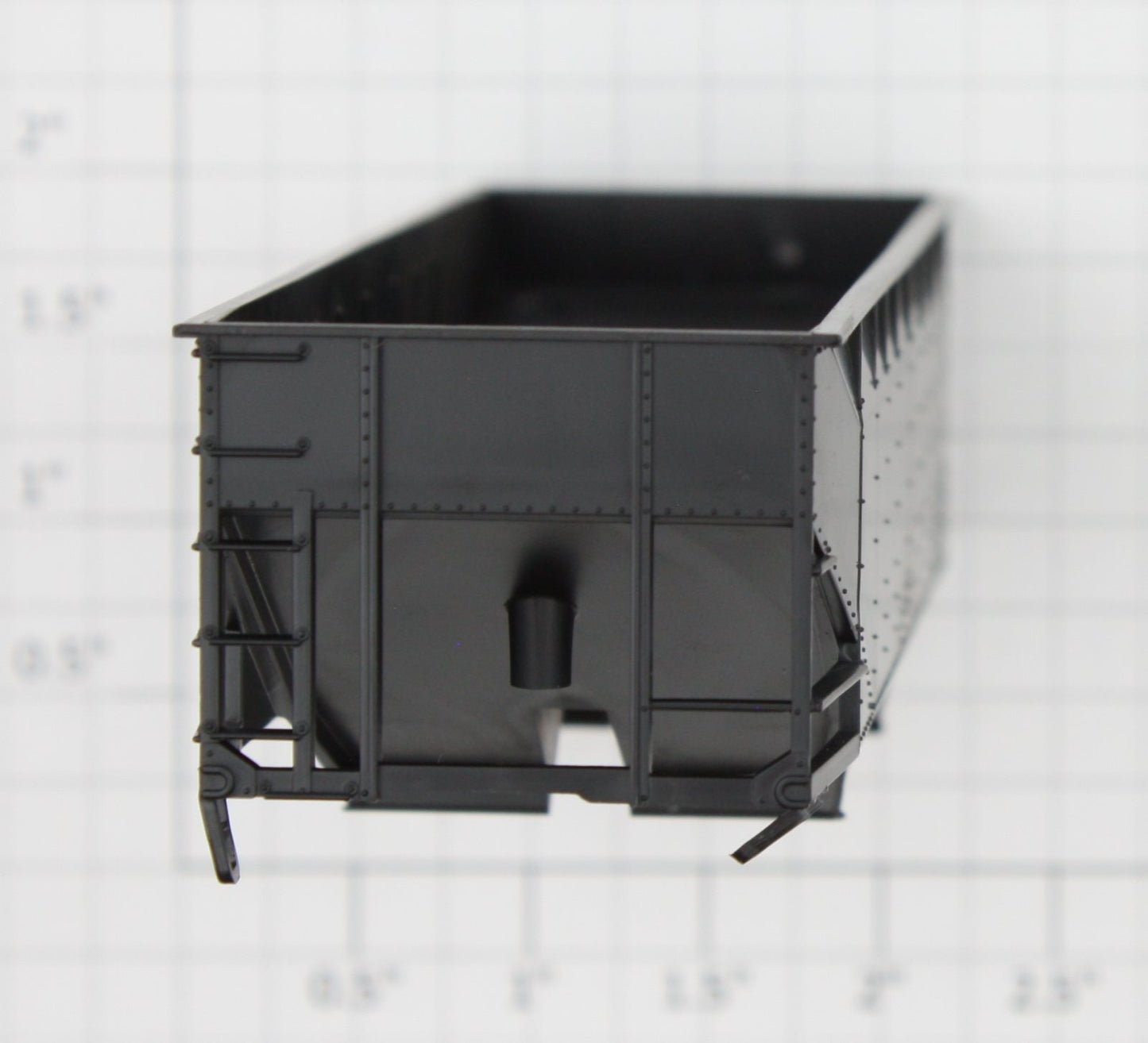Athearn 54070X HO 34' Hopper Offset Flat Top Body Shell with Broken Ladder