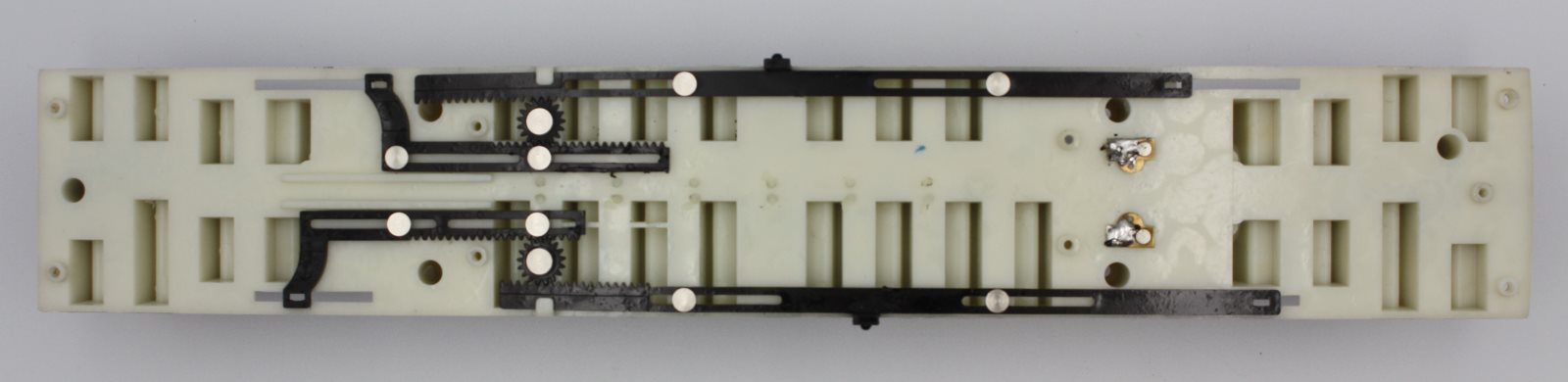 Lionel 81476-9 Blue Powered Inter Interior with Manual Door Linkage