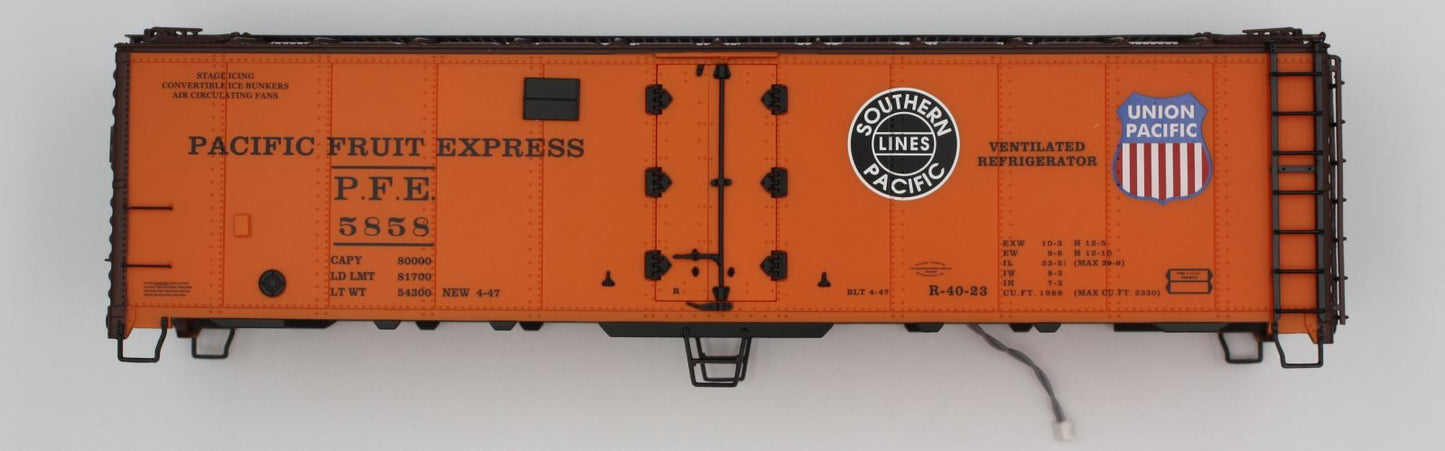 Lionel 83546-2 #5858 Pacific Fruit Express Steel-Sided Reefer Body