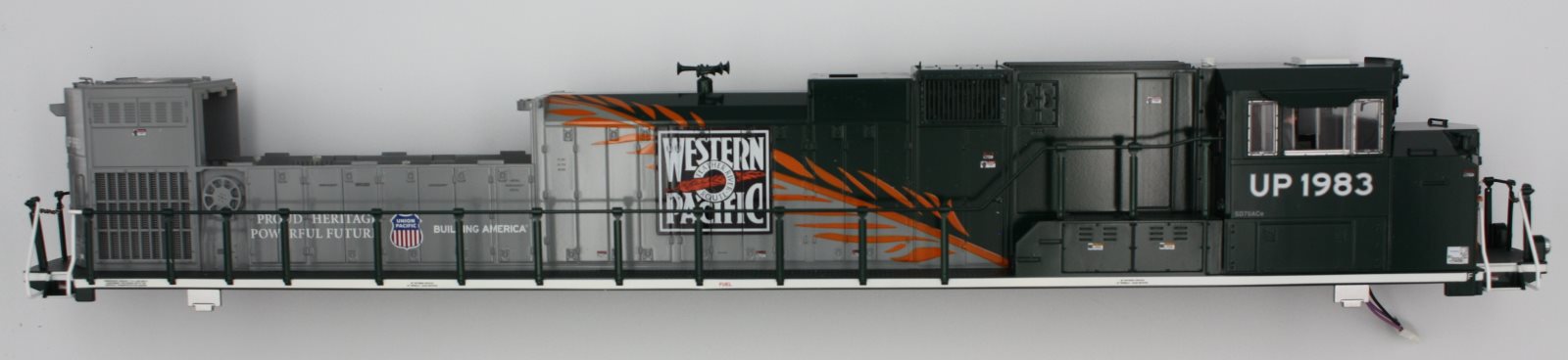 Lionel 28262-2 Western Pacific SD-70 Ace Shell #1983