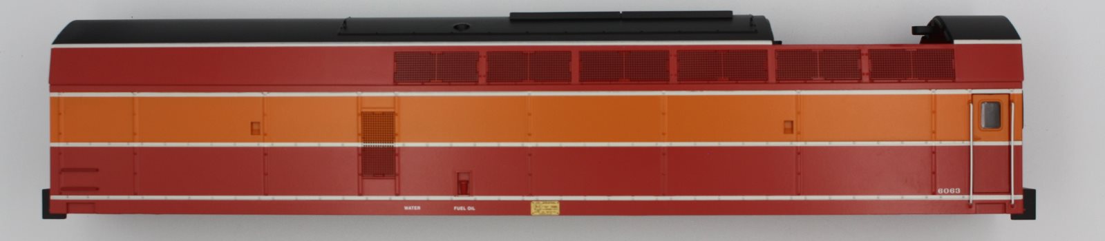 Lionel 38577-2 Southern Pacific RF-16 B-unit Sharknose Shell