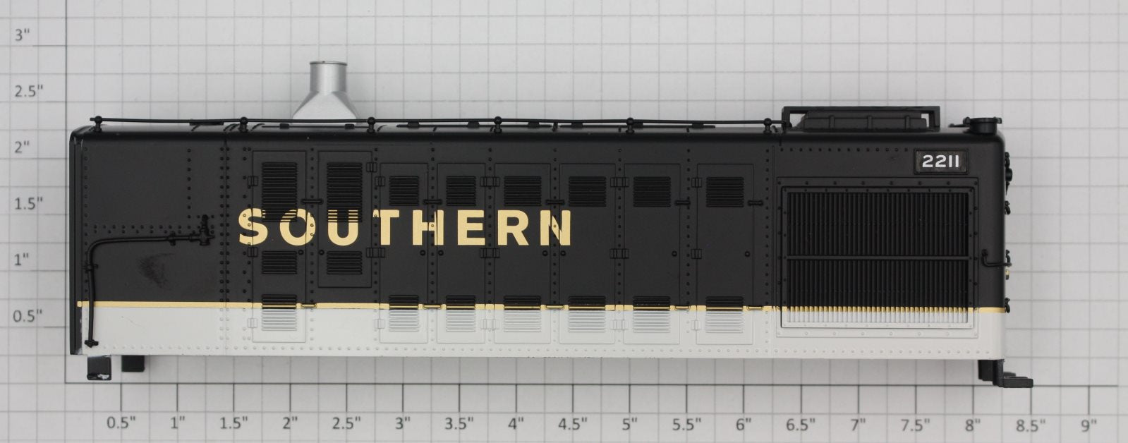 Lionel 38485-007 Alco S-2 Southern RR Shell without Cab #2211