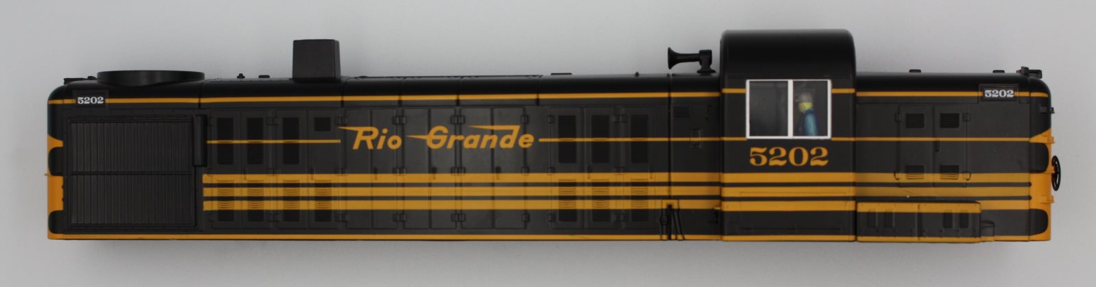 Lionel 38819-002 RS-3 LionChief Plus Rio Grande #5202 Shell