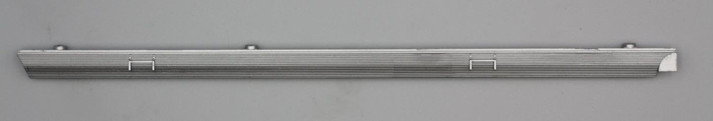 Lionel 38861-004 Zephyr Silver Painted Right Power Unit Skirt Panel