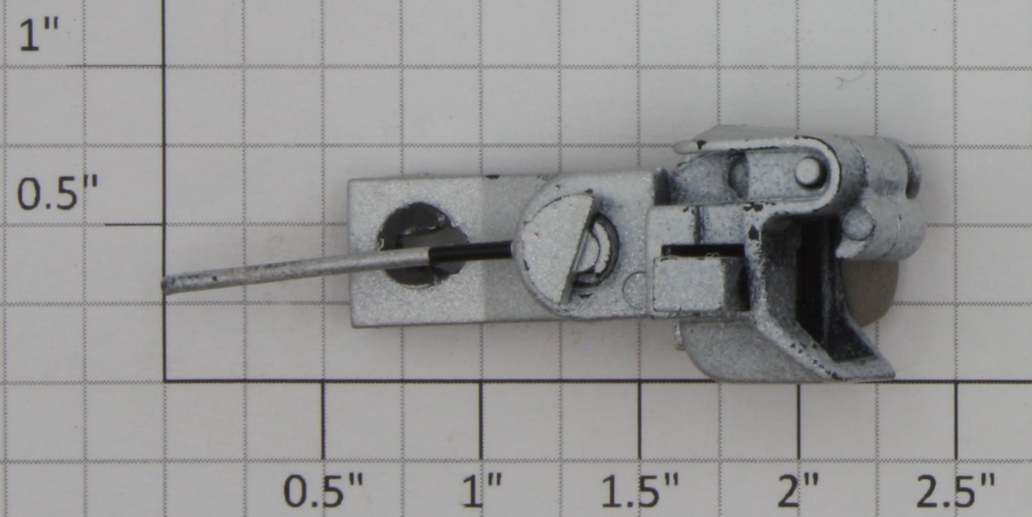 Bachmann 92419 G Scale Silver Painted Operating Knuckle Coupler with Armature