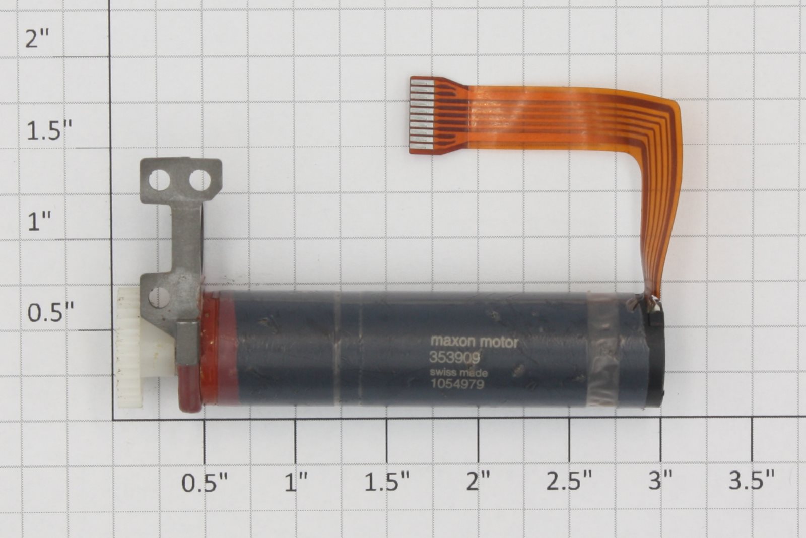 Maxon 353909 Mini DC Gearhead Motor 6 Volt DC w/ Bracket, Gear & Cable