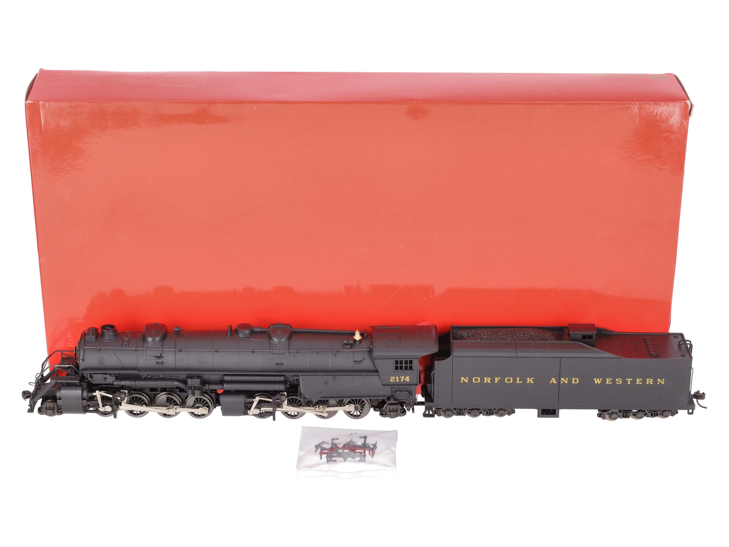 Rivarossi 1593 HO Norfolk and Western Mallet Y6B Locomotive and Tender #2174 EX/Box
