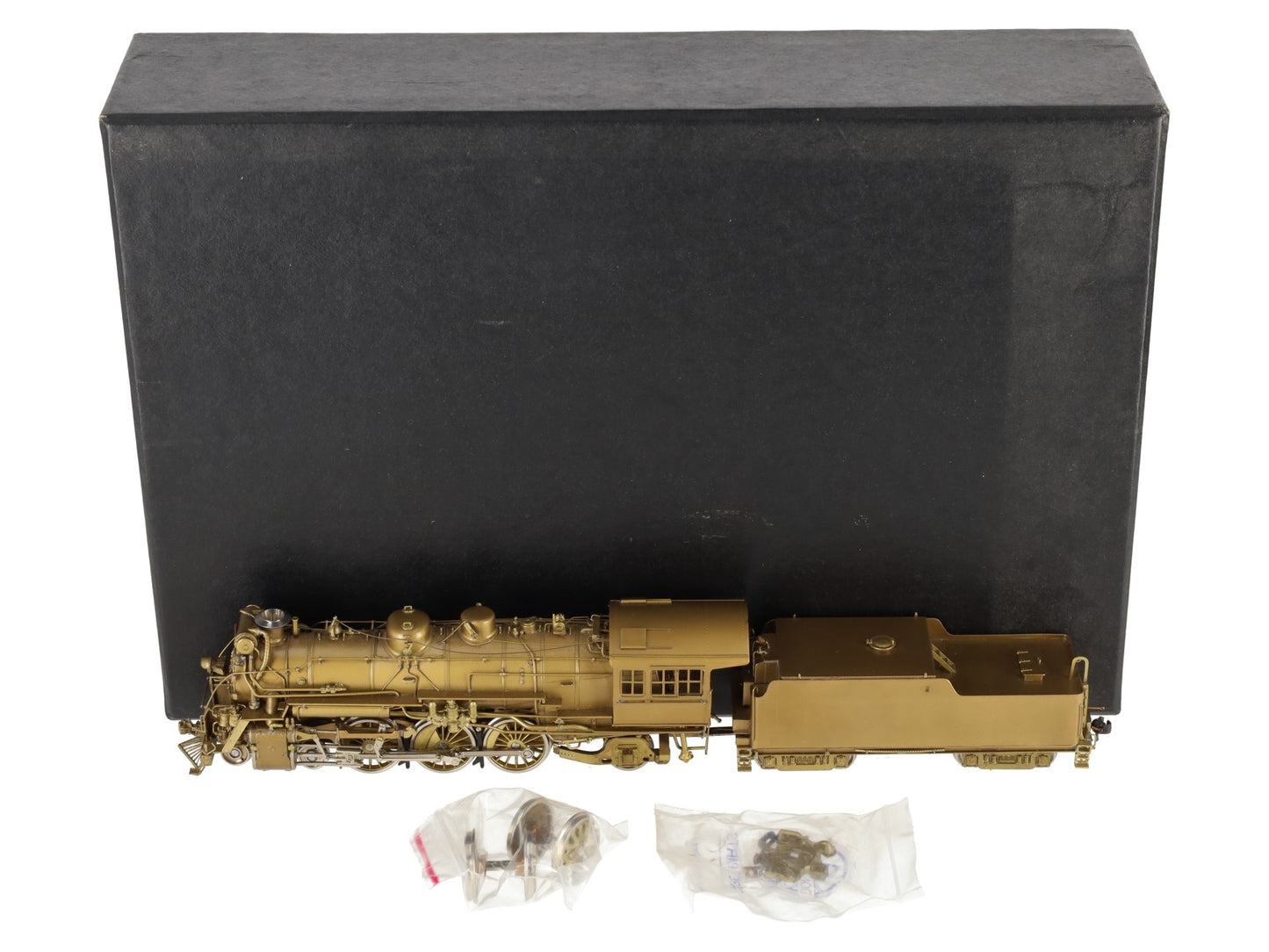 Hallmark Models 700 HO Scale BRASS Texas & Pacific Steam Locomotive /w tender EX/Box