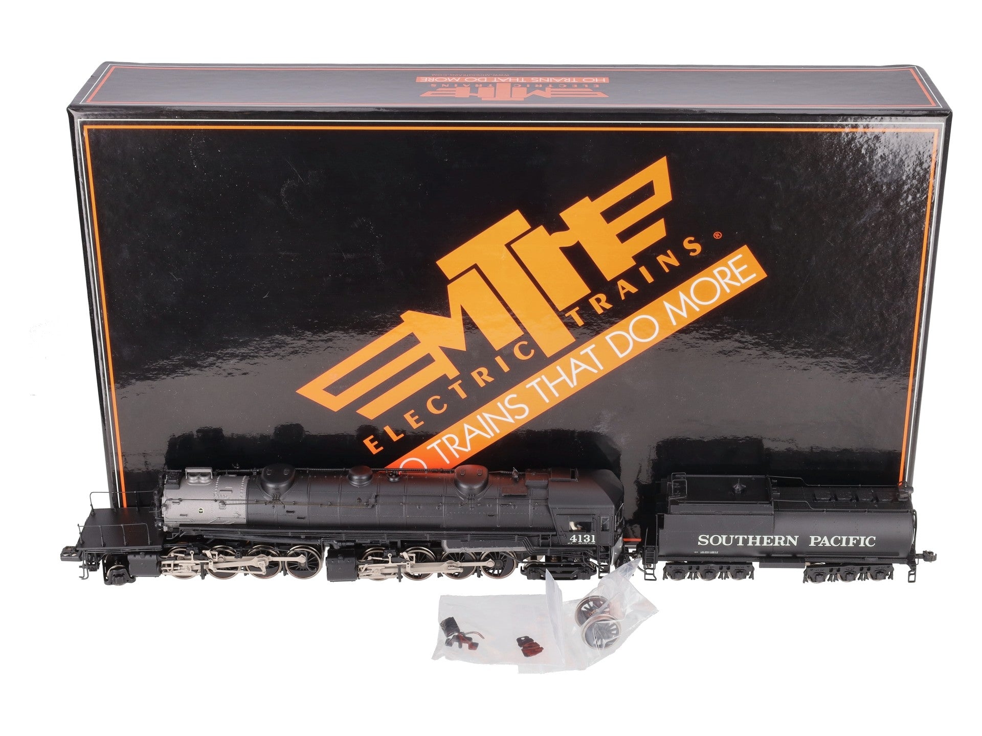 MTH 80-3272-1 HO Southern Pacific 4-8-8-2 AC-6 Cab Forward Steam Engine #4131