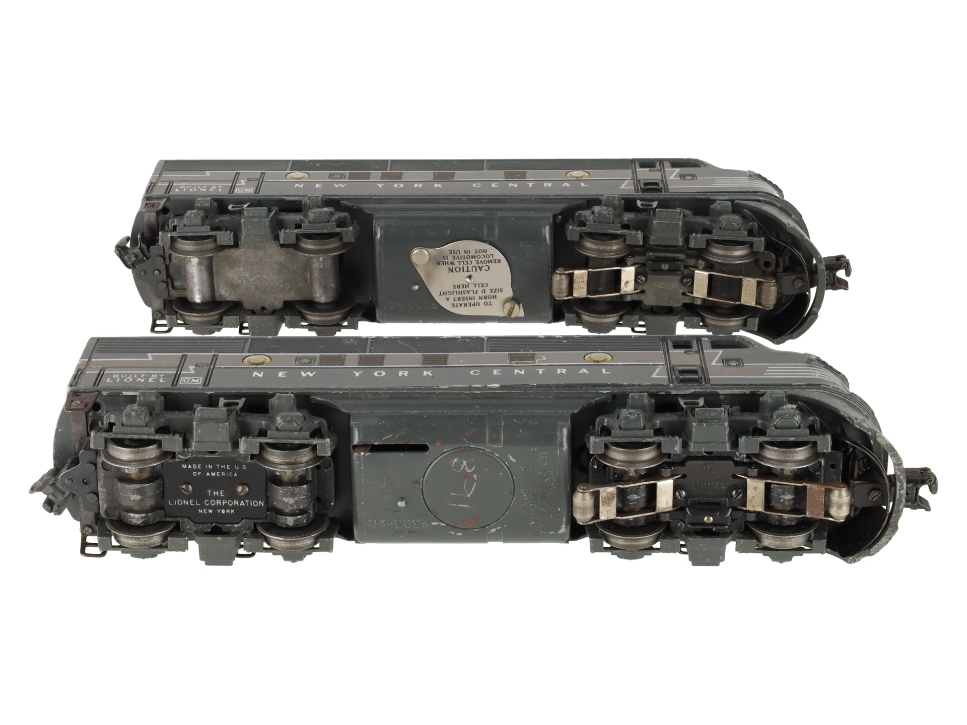 Lionel 2354 Vintage O New York Central F-3 AA Diesel Locomotives VG