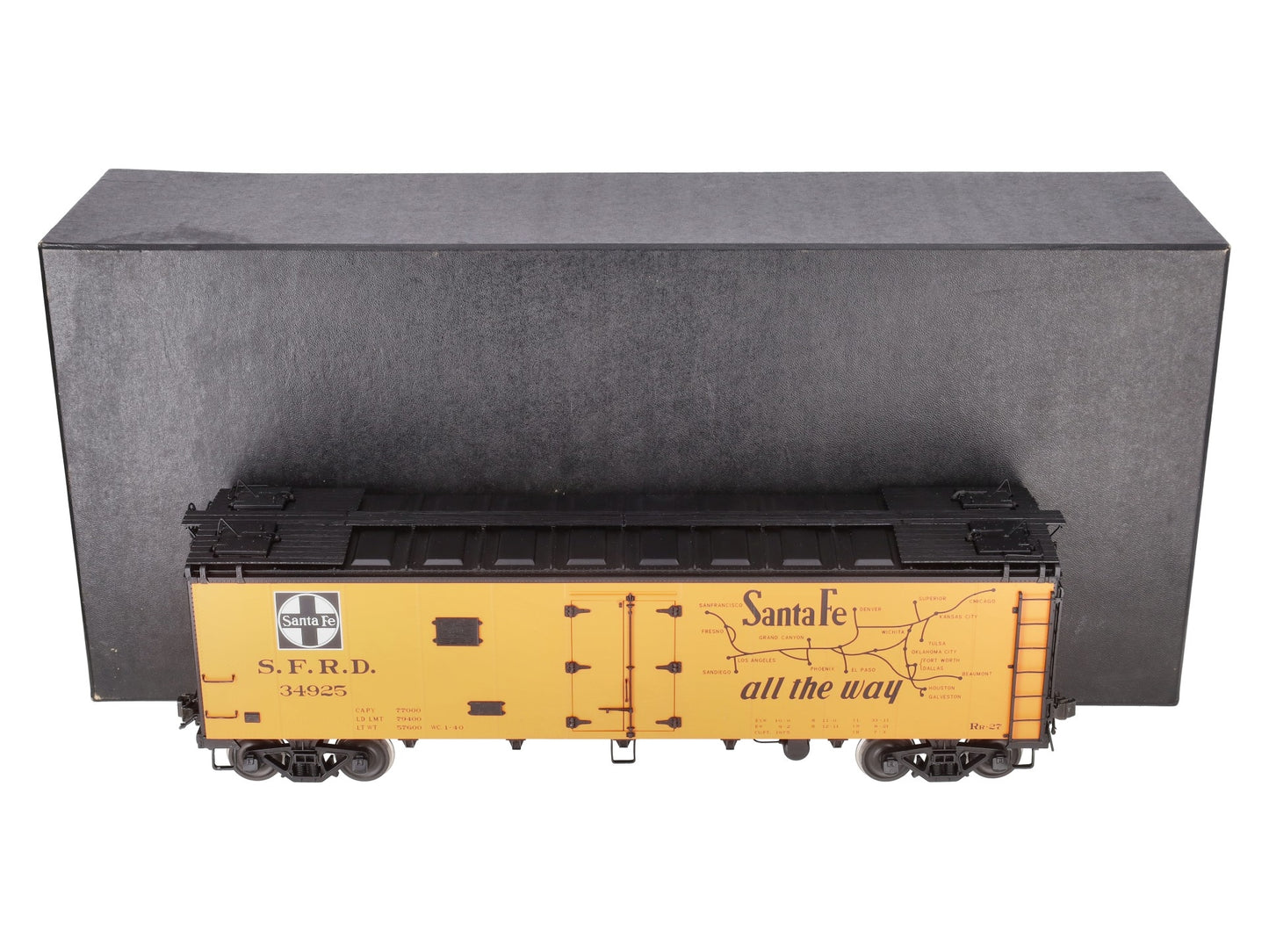 Samhongsa RR-27/33 G Scale Santa Fe "The Chief" Reefer Car #34925 EX/Box