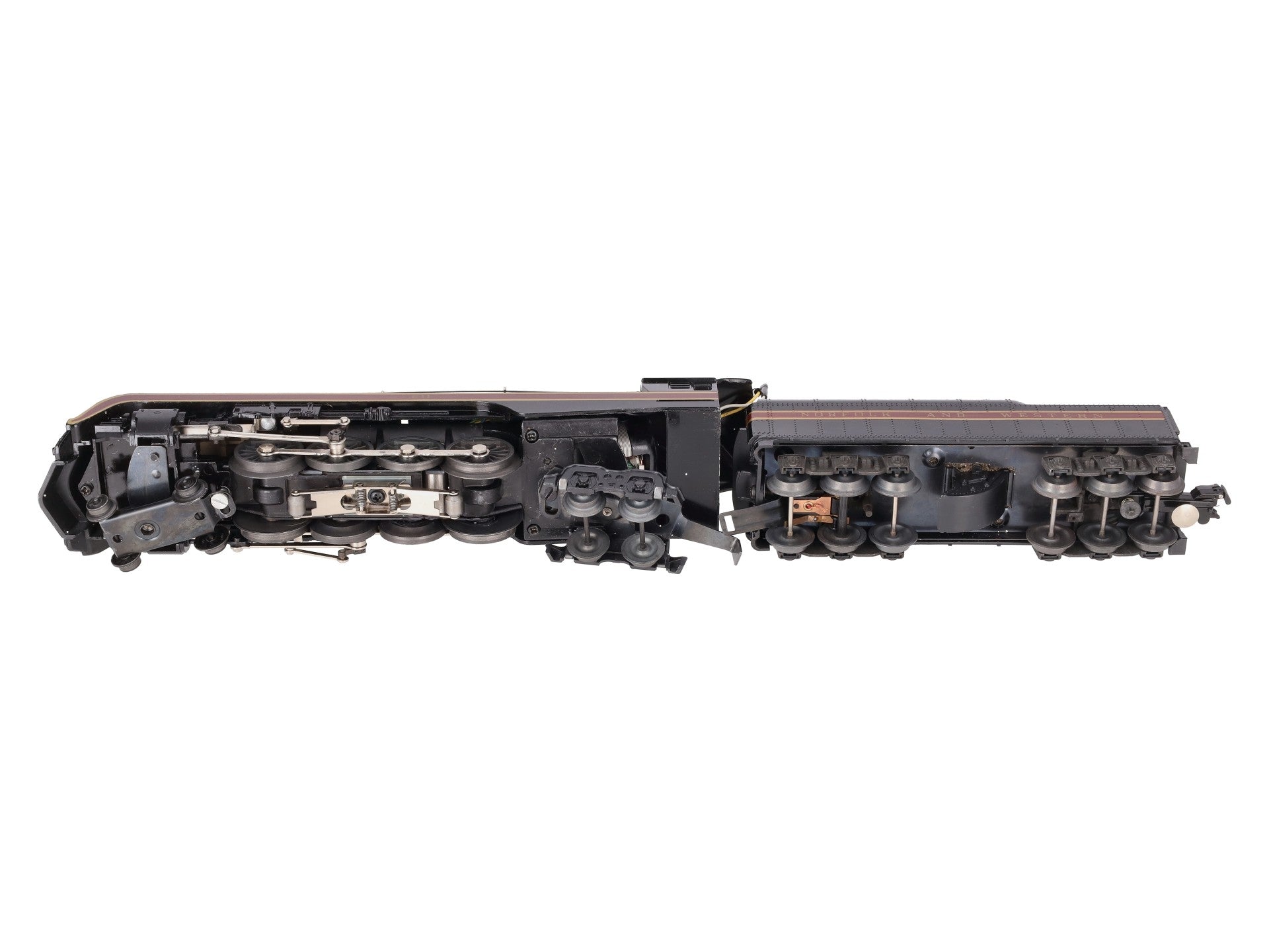 Lionel 6-8100 O Gauge Norfolk & Western 4-8-4 Steam Locomotive & Tender #611 VG/Box