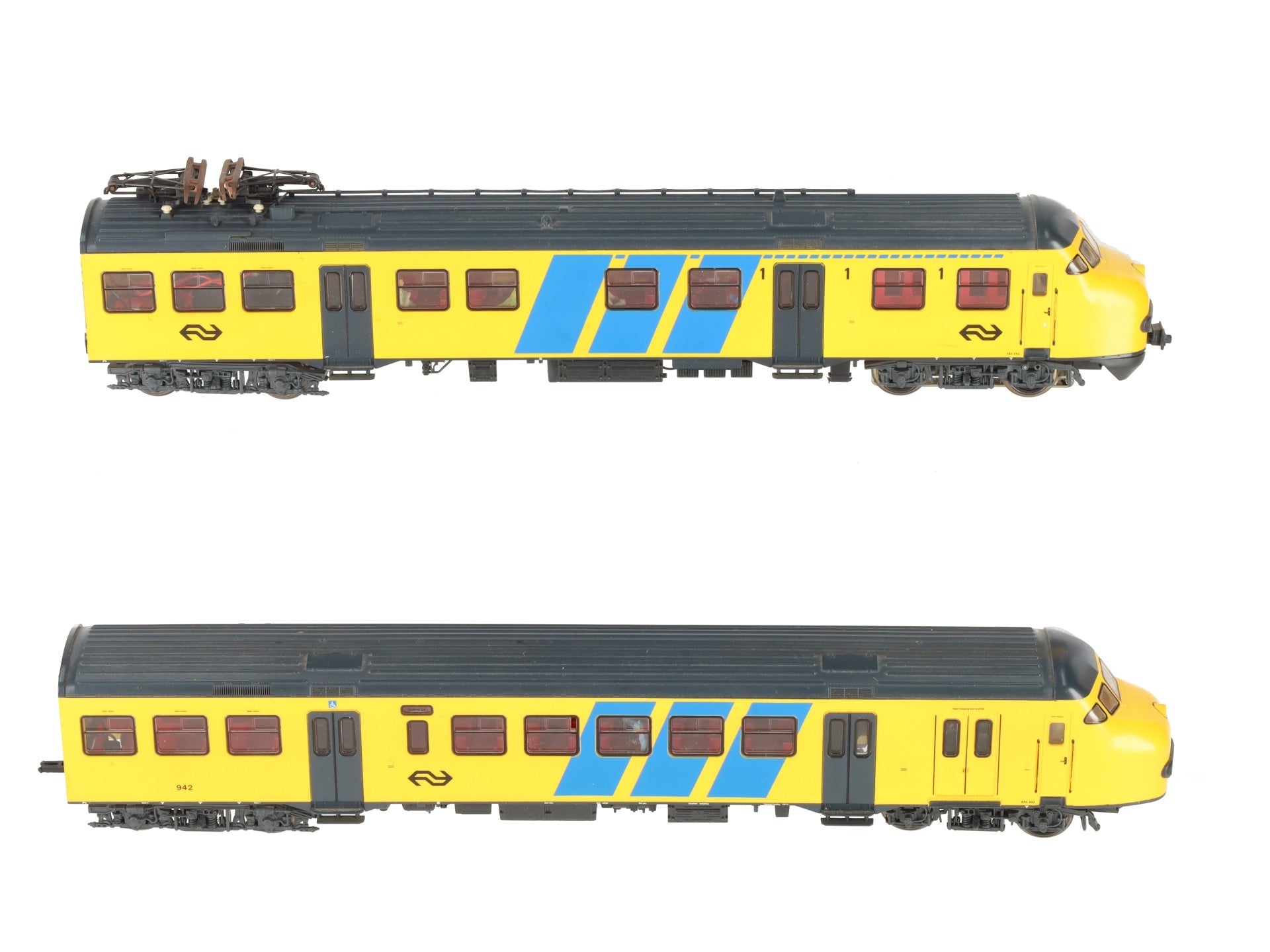 Fleischmann 1472 HO Dutch Railways NS MAT 64' Electric Passenger Locomotive #942 VG/Box