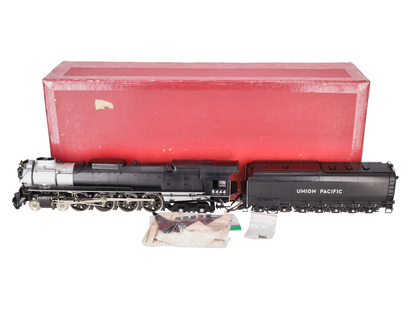 Key Imports O Brass UP 4-8-4 Northern Steam Locomotive & Tender #8444 (2-Rail) EX/Box