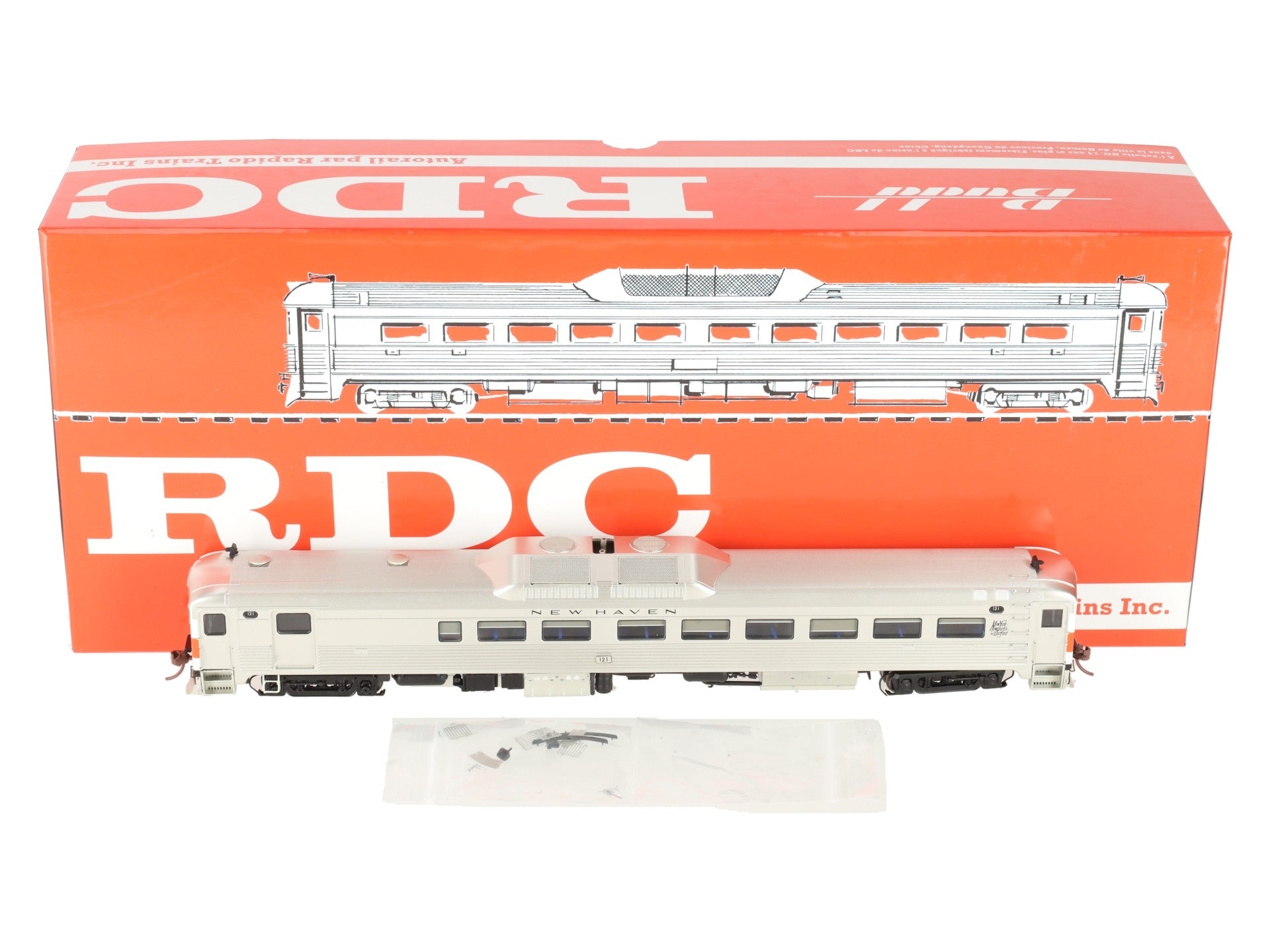 Rapido Trains 16637 HO New Haven Budd RDC-2 Phase Ib Diesel Locomotive #121  EX/Box