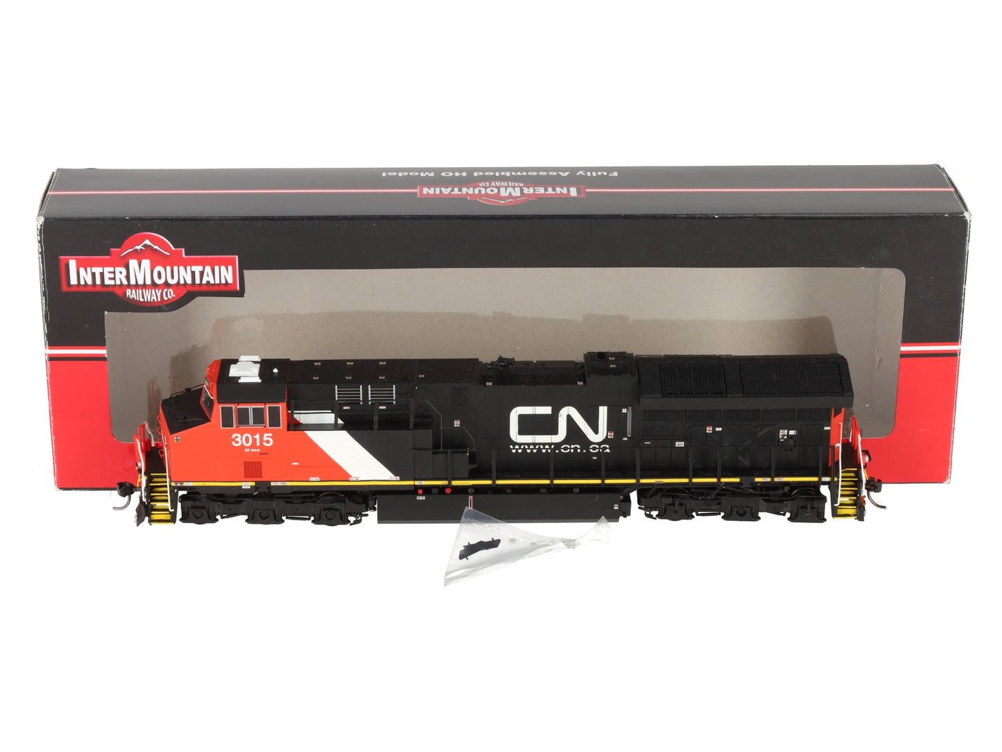 InterMountain 497102-02 HO Scale CN ET44AC Diesel Locomotive #3015 w/DCC LN/Box