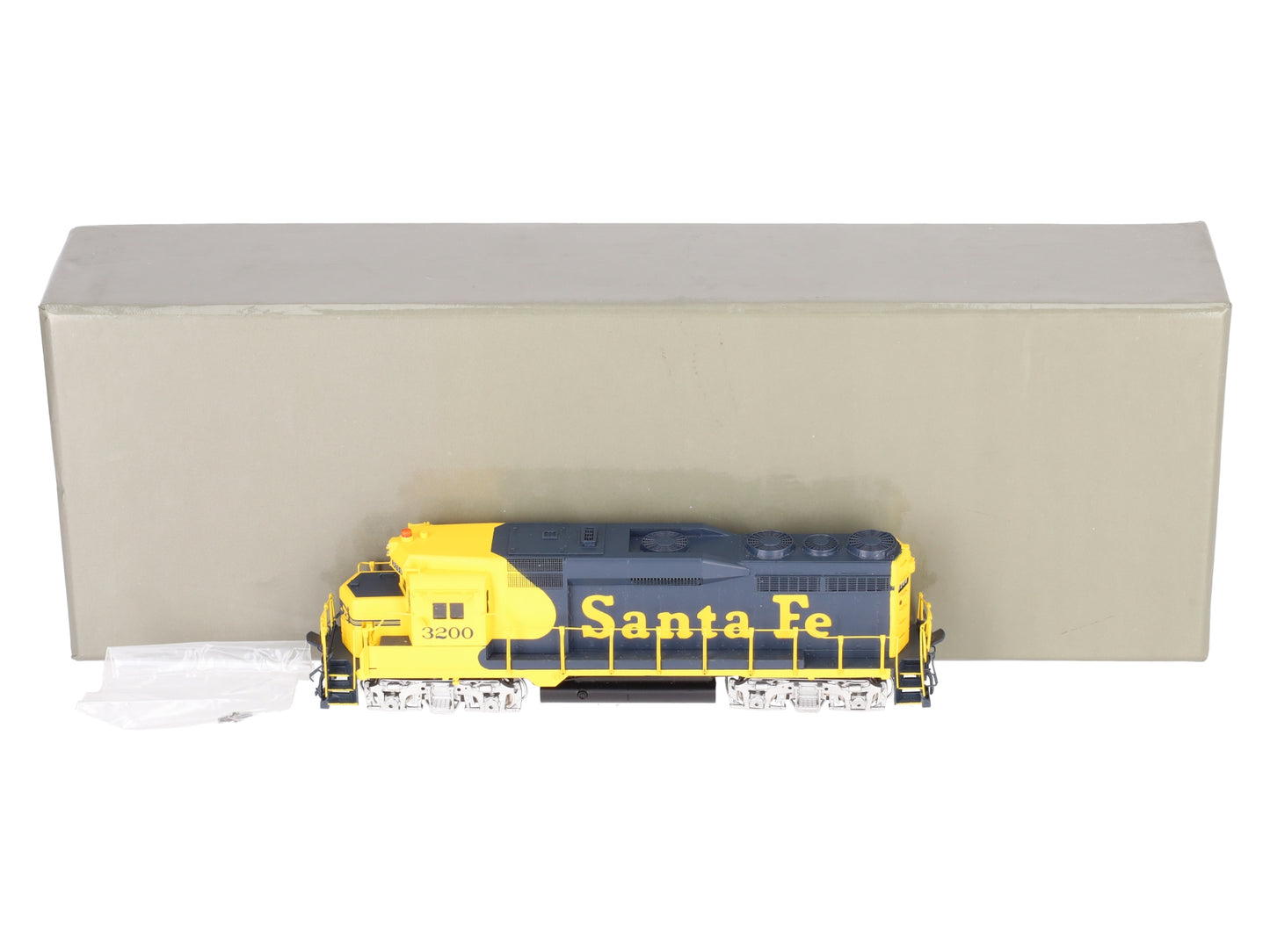 Challenger Imports 2151.1 HO BRASS ATSF GP-30 Phase I Diesel #3200 - F/P LN/Box
