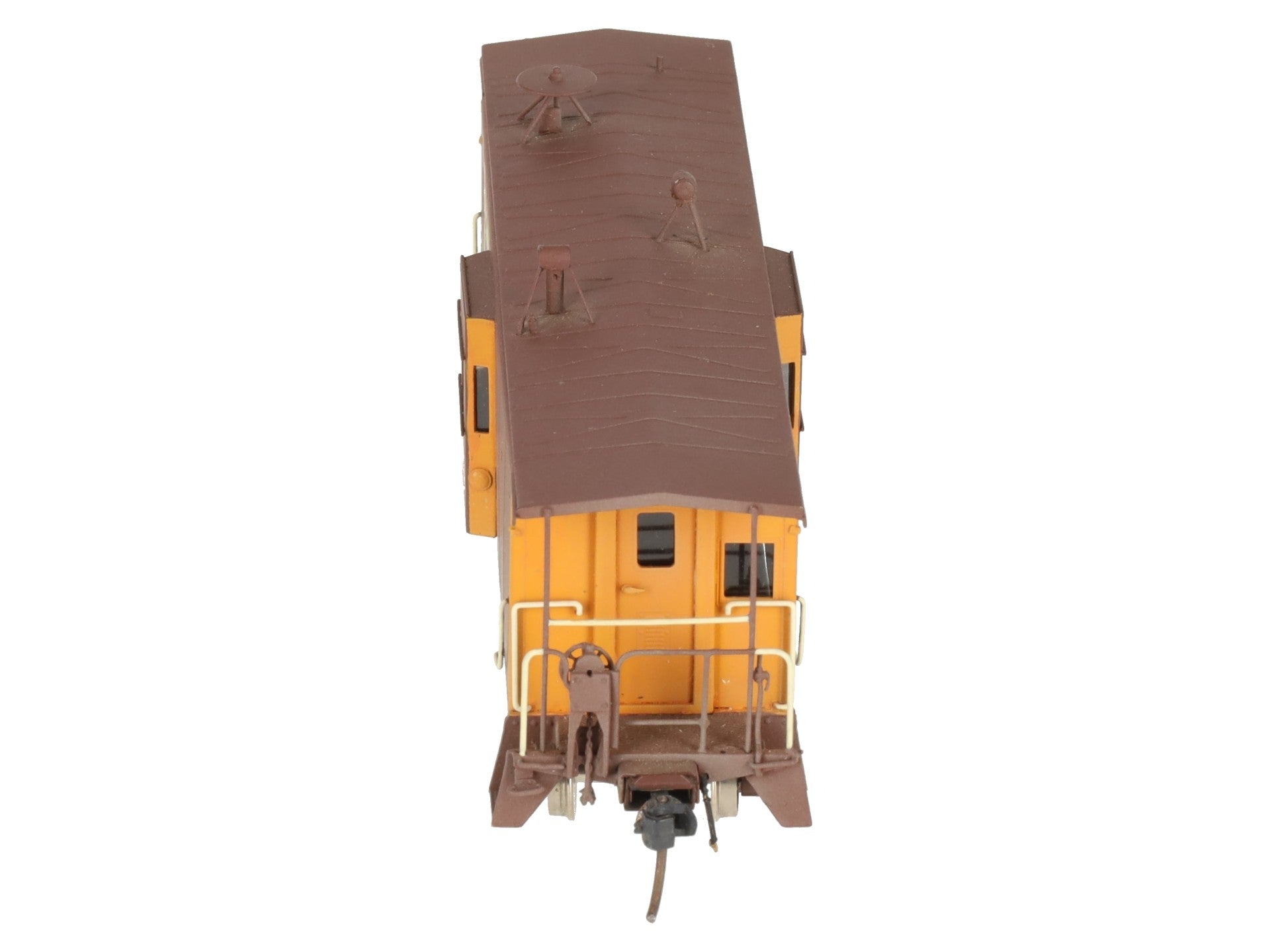 Overland HO Scale Southern Pacific 36' Bay Window Caboose #4693 - Custom