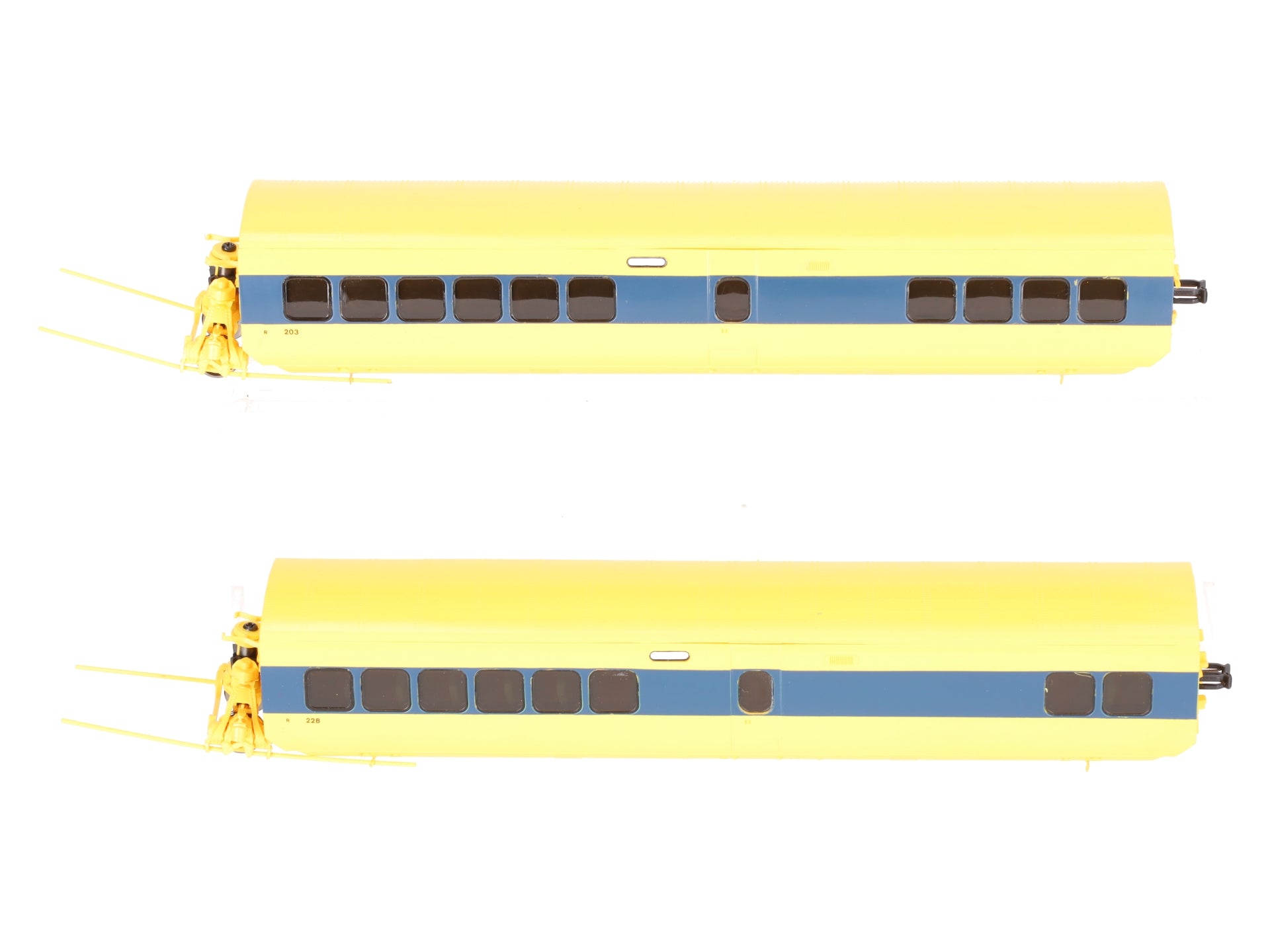 Rapido 200604 HO Scale VIA Turbo Passenger Cars (Set of 2) EX/Box