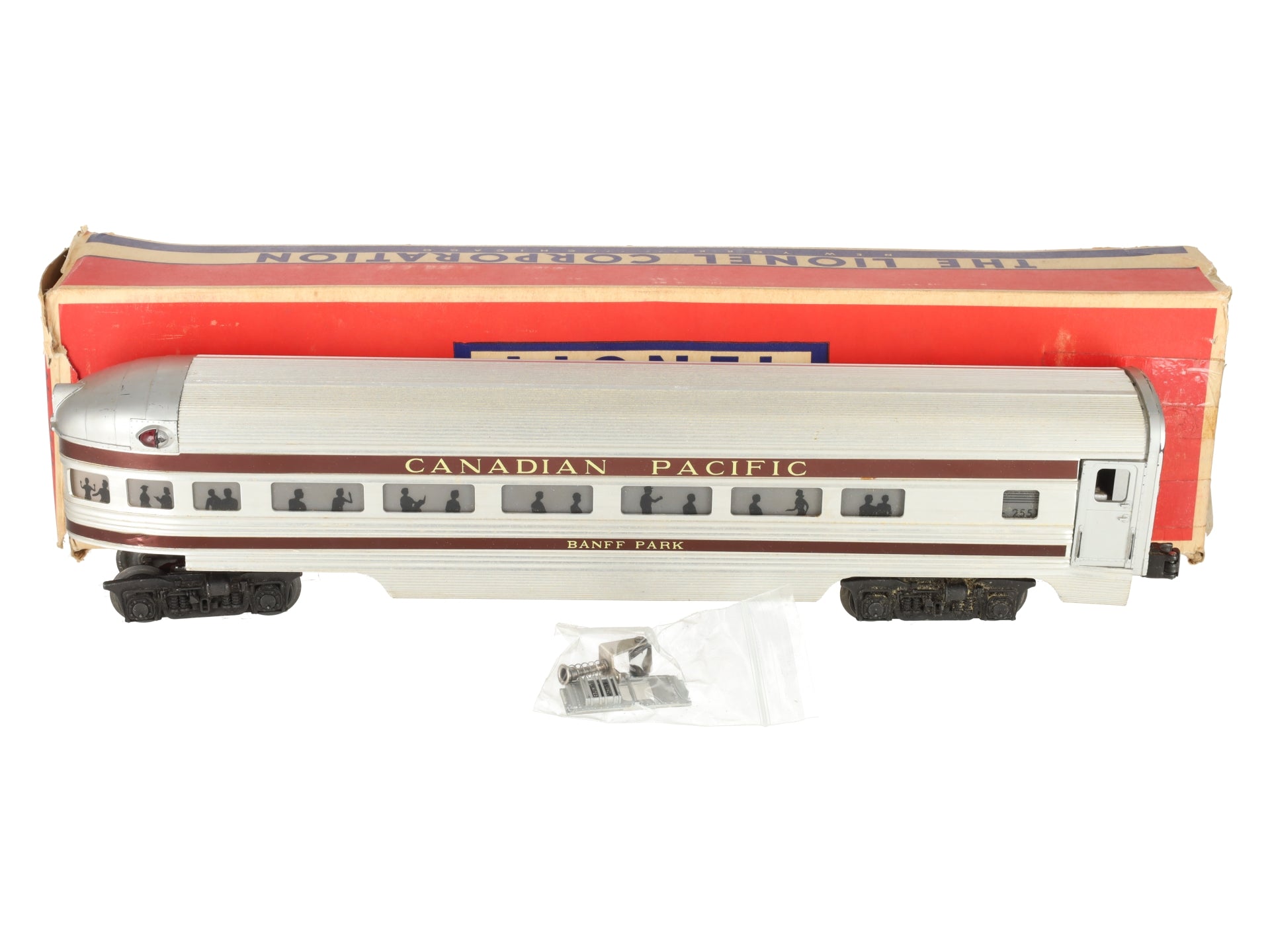 Lionel 2551 Vintage O Canadian Pacific Banff Park Aluminum Observation Car/Box