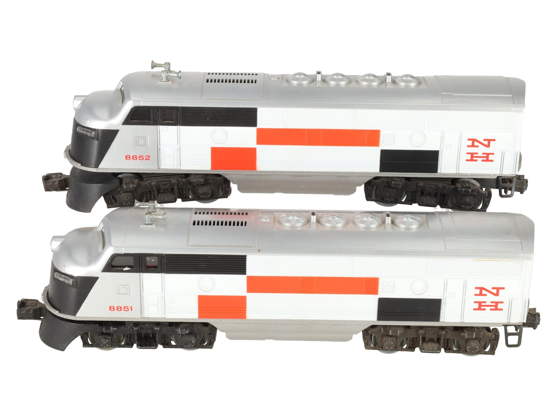 Lionel 6-8851 O Gauge New Haven F3 AA Diesel Locomotive Set #8851/8852 VG/Box