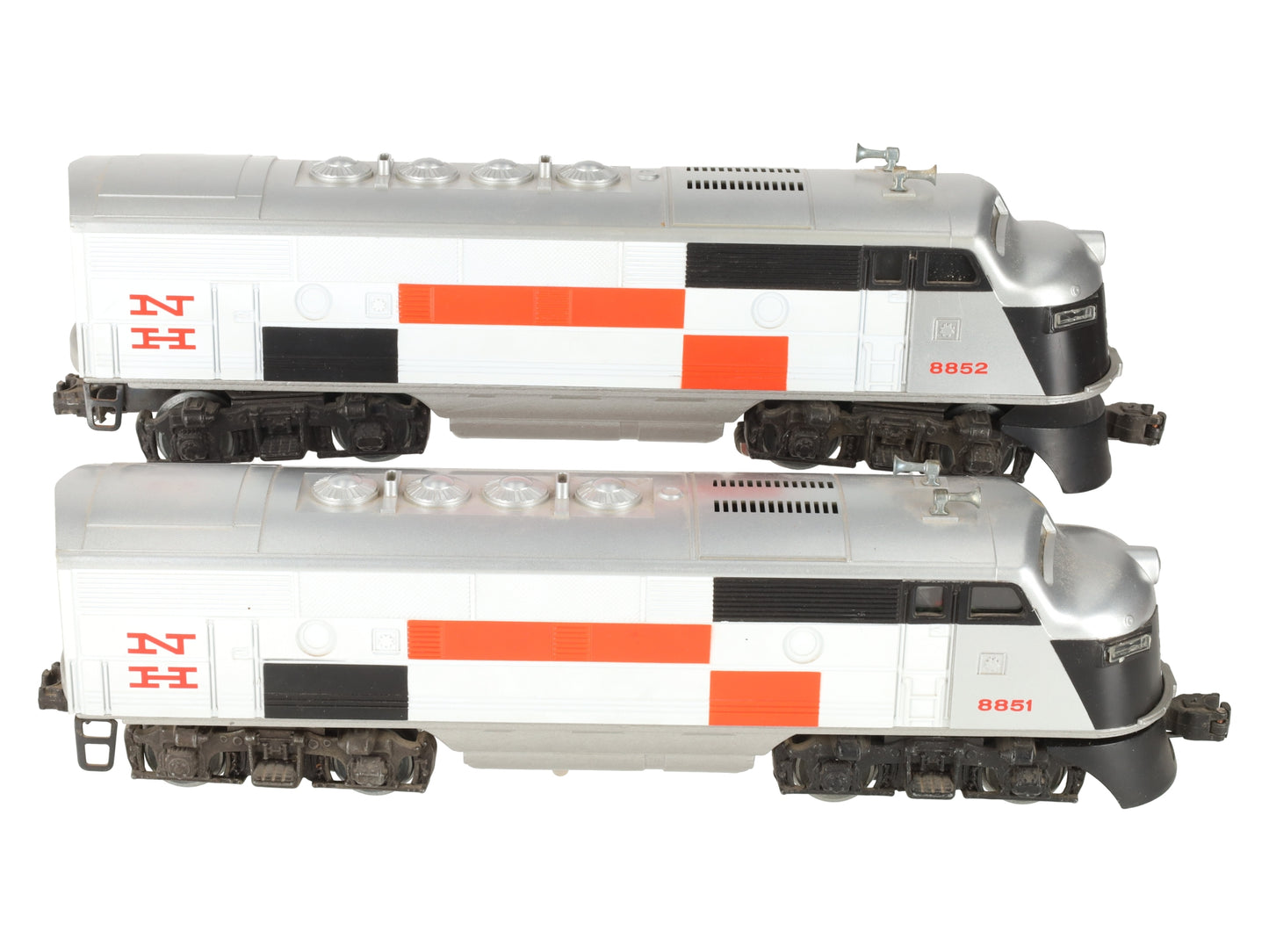 Lionel 6-8851 O Gauge New Haven F3 AA Diesel Locomotive Set #8851/8852 VG/Box