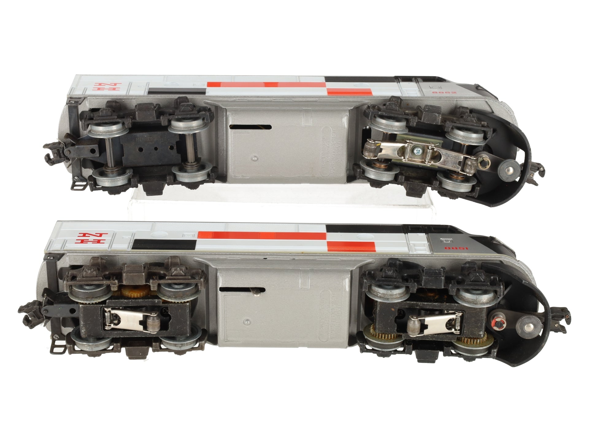 Lionel 6-8851 O Gauge New Haven F3 AA Diesel Locomotive Set #8851/8852 VG/Box