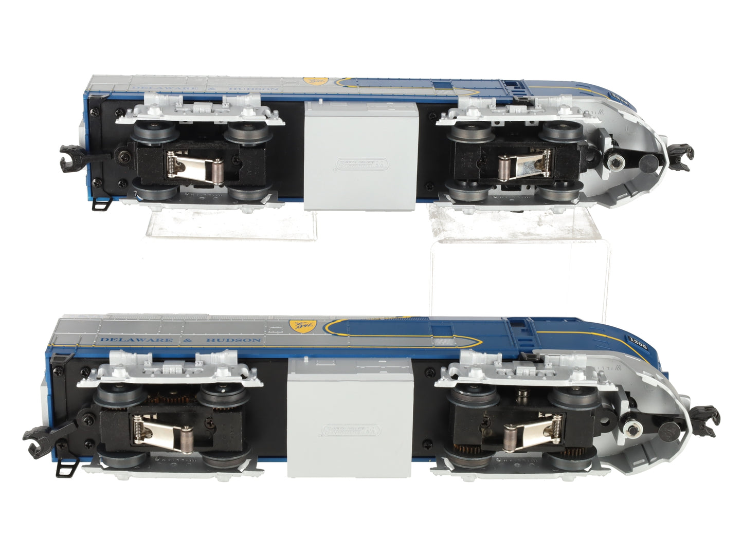 Williams 21902 D&H Sharknose Diesel Locomotive AA Set  LN/Box