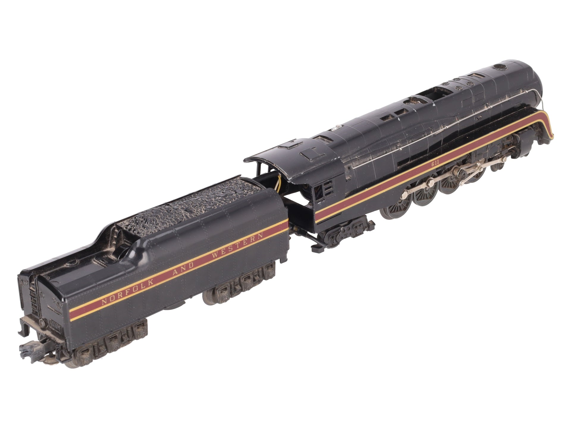 Lionel 6-8100 O Gauge Norfolk & Western 4-8-4 Steam Locomotive & Tender #611 VG