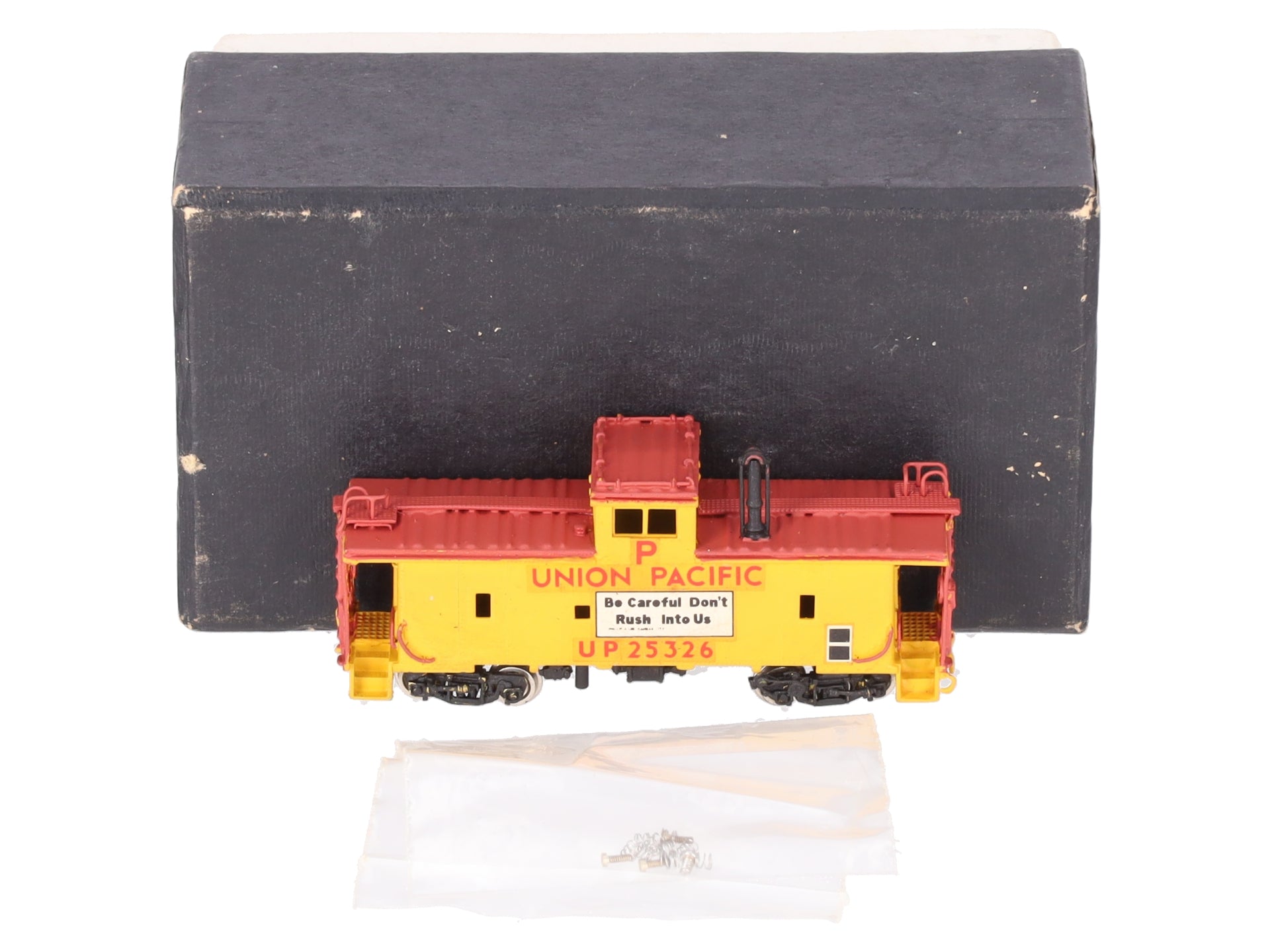 Hallmark Models N Scale BRASS Union Pacific Riveted Steel Caboose - Painted/Box